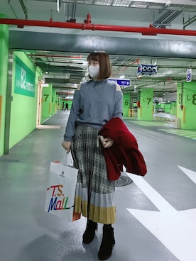 「OOPS（ウップス）のアイテム」を使った、千千さん（レディース・162cm）の冬コーディネート