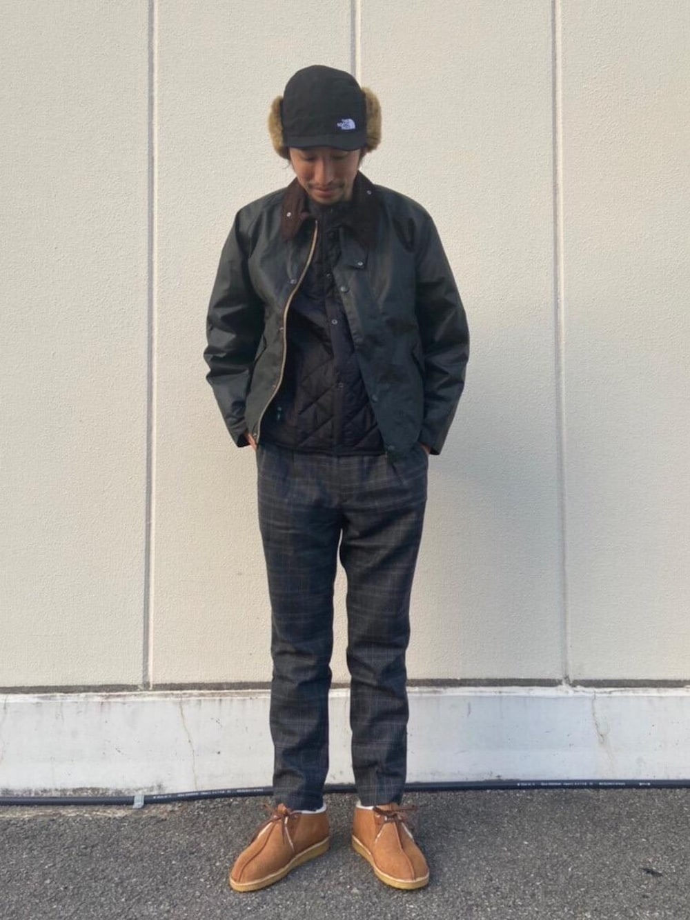 「BEAUTY&YOUTH UNITED ARROWSのBY ウォッシャブルフラノ テーパード チェック イージーパンツ（その他パンツ、グレー系）」を使った、伊東 翔さん（メンズ・180cm）の秋コーディネートの1枚目の写真