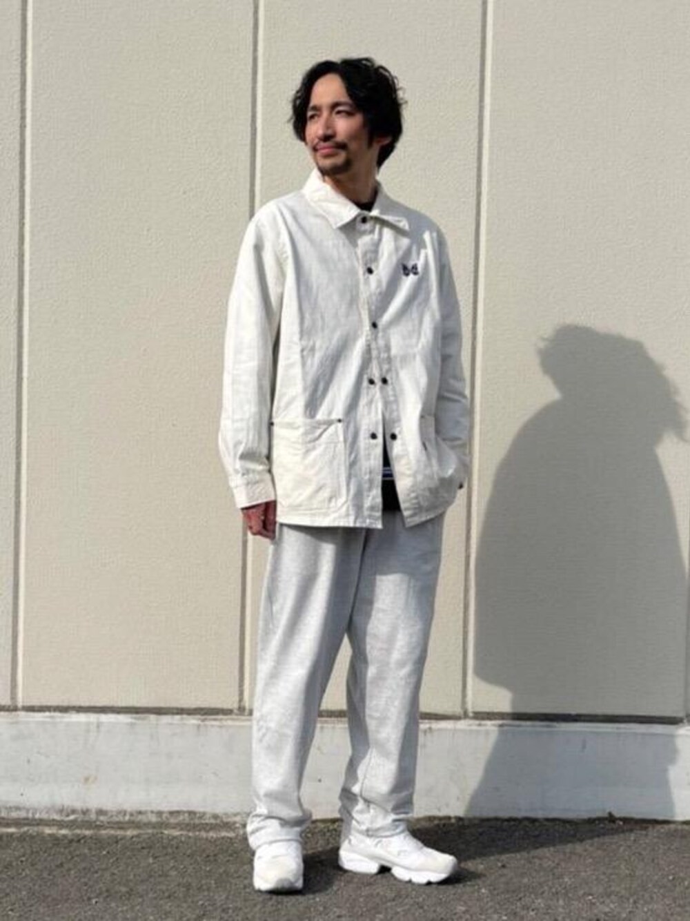 「スニーカー、シューズ、RECOMMEND  ITEM STYLING、EXCLUTIVE ITEM STYLE、ぱんつ」｜「Reebokの【別注】 ＜REEBOK（リーボック）＞ PUMPFURY OG/ポンプフューリー/スニーカー（スニーカー、ベージュ系）」を使った、伊東 翔さん（メンズ・180cm）の冬コーディネートの1枚目の写真