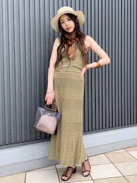 「アイテム（ハット）」を使った、えみさん（レディース・160cm）の夏コーディネート