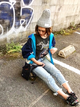 「ロックT」｜「アイテム（ナイロンジャケット）」を使った、Maikoさん（レディース・160cm）の春コーディネート