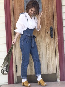 「スカラップ」｜「アイテム（アナログ腕時計）」を使った、Maikoさん（レディース・160cm）の春コーディネート