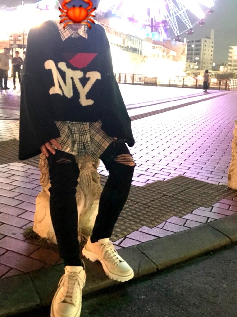 「RAF SIMONS、rafsimons×adidas、burberry、モード、ストリート、モードストリート」｜「RAF SIMONSのアイテム（ニット/セーター、ブラック系）」を使った、 つさん（メンズ・176cm）の冬コーディネートの1枚目の写真