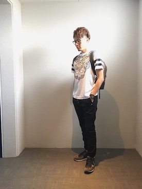 「HYDROGEN（ハイドロゲン）のアイテム（Tシャツ/カットソー、ホワイト系）」を使った、Nozomu Takahashiさん（メンズ・175cm）の夏コーディネート