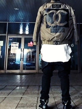 「chanel」｜「アイテム（ミリタリージャケット）」を使った、dk_drag_kingさん（メンズ・179cm）の春コーディネート