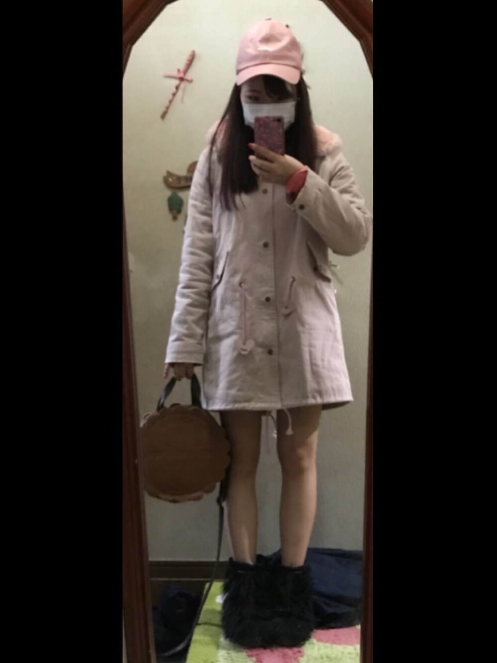 「男の子×女の子、ガーリーカジュアル、楽ちんスタイル、甘い、春」｜「MILKのアイテム（モッズコート、ピンク系）」を使った、アラレさん（レディース・154cm）の春コーディネートの1枚目の写真