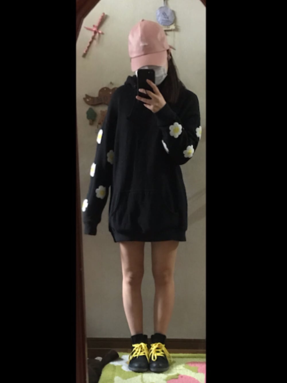 「男の子×女の子、春、雨、楽チン、シンプル」｜「onespoのアイテム（ワンピース、ブラック系）」を使った、アラレさん（レディース・154cm）の春コーディネートの1枚目の写真