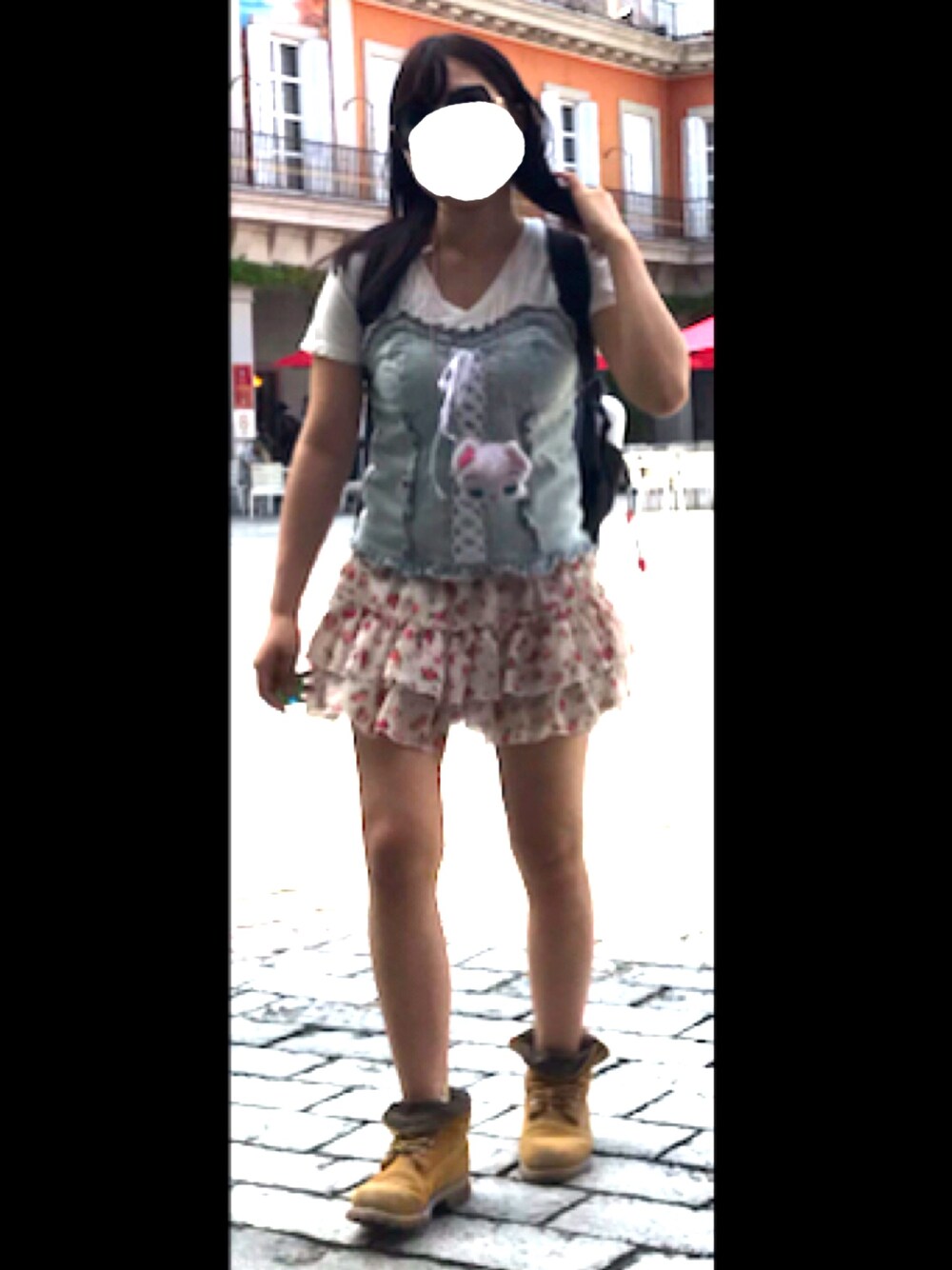 「夏、ガーリー、女の子、志摩スペイン村、ヨーロッパ風」｜「神戸レタスのアイテム（Tシャツ/カットソー、ホワイト系）」を使った、アラレさん（レディース・154cm）の秋コーディネートの1枚目の写真