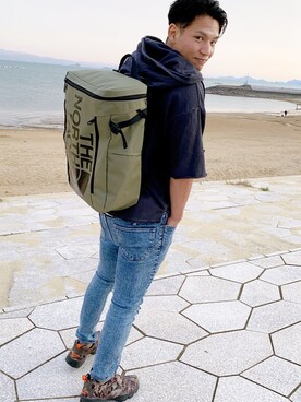 The North Face ザノースフェイス のバックパック リュック グリーン系 を使った人気ファッションコーディネート 年齢 30歳 34歳 Wear