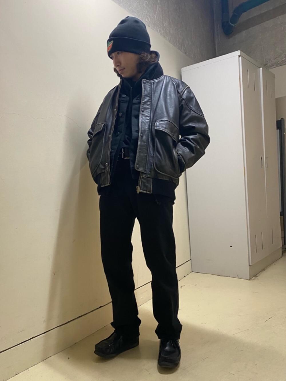 「ジャケット、セットアップ、ロック、冬コーデ、ヒステリックグラマー、HYSTERICS、thee hysteric xxx、でにむ、hysteric glamour、あめかじ」｜「HYSTERIC GLAMOURのカウレザー スポーツジャケット（ブルゾン、ブラック系）」を使った、YUDAIさん（メンズ・168cm）の冬コーディネートの1枚目の写真