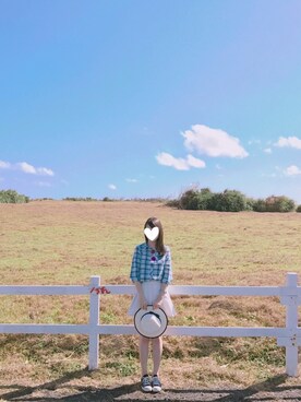 「アイテム（サンバイザー、ホワイト系）」を使った、Cassieさん（レディース・160cm）の春コーディネート