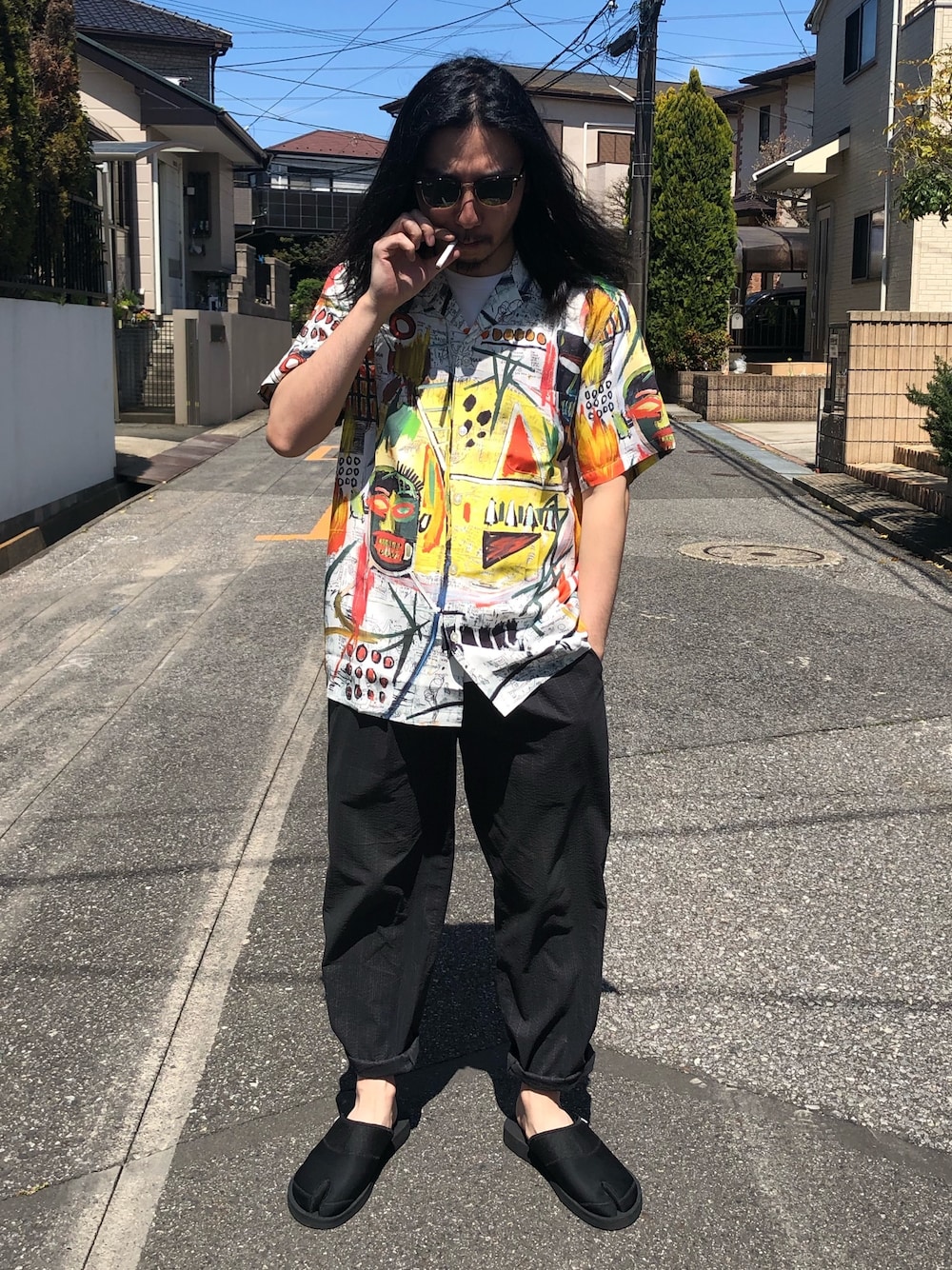 「カジュアルコーデ、夏、大人カジュアル、サンダル、ストリート、streetstyle、WACKO MARIA 、バスキア、オーバーサイズ、ootd」｜「Ray-BanのRay-Ban CLUBMASTER CLASSIC(JPフィット) RB3016F55W0366（サングラス、ブラウン系）」を使った、WEARの異端児さん（メンズ・175cm）の夏コーディネートの1枚目の写真