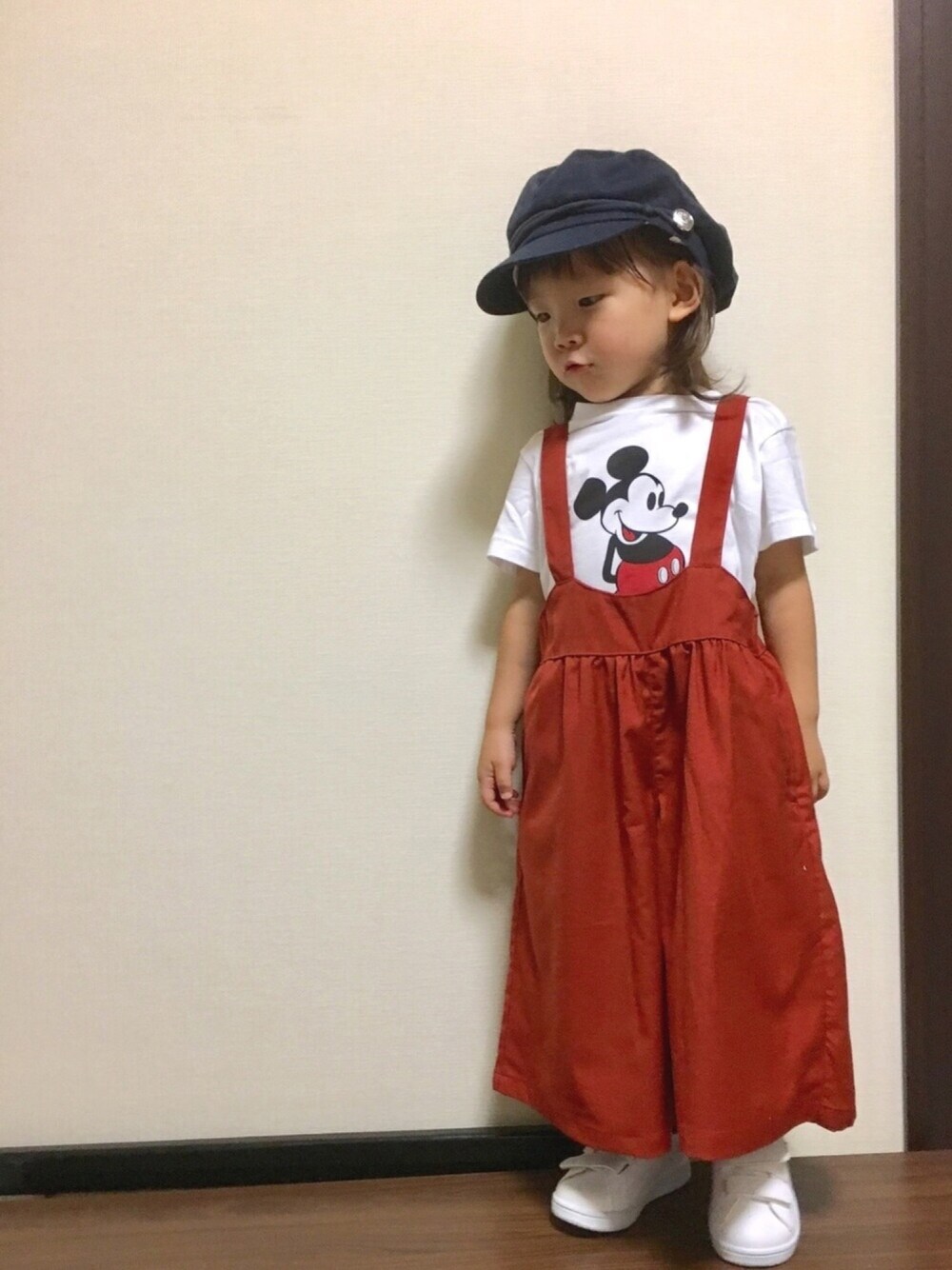 「プチプラ、サロペット、ミッキー、マリンキャップ、テラコッタ、ユニクロ、ユニジョ、バースデイ、UNIQLO、birthday」｜「BRANSHESのマリンキャップ（キャップ、ブルー系）」を使った、mayuさん（キッズ・90cm）の夏コーディネートの1枚目の写真