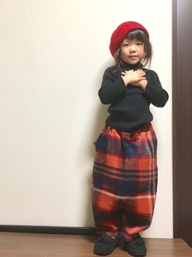 「アイテム（ニット/セーター、ブラック系）」を使った、mayuさん（キッズ・90cm）の秋コーディネート
