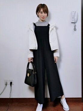 「休闲」｜「アイテム（マウンテンパーカー）」を使った、小黄包圆圆さん（レディース・160cm）の冬コーディネート