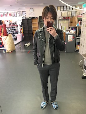 「ジム」｜「アイテム（ライダースジャケット）」を使った、narimasaさん（メンズ・174cm）の春コーディネート