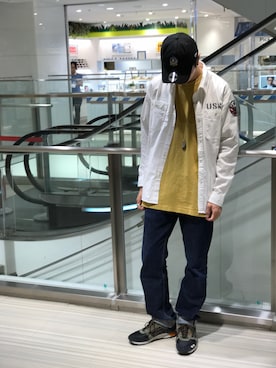 「TYPE BLUE（タイプブルー）のアイテム（トップス）」を使った、Kenichiさん（メンズ・177cm）の夏コーディネート