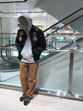 「パーティースタイル」｜「アイテム（MA-1）」を使った、Kenichiさん（メンズ・177cm）の冬コーディネート
