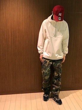「AVIREX（アヴィレックス）のアイテム（マウンテンパーカー）」を使った、Kenichiさん（メンズ・177cm）の冬コーディネート