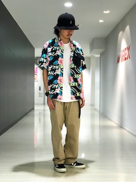 「AVIREX（アヴィレックス）のアイテム（トップス）」を使った、Kenichiさん（メンズ・177cm）の春コーディネート