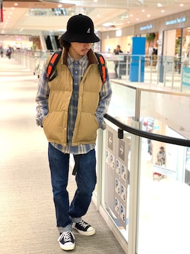 「アイテム（ダウンベスト、ブラウン系）」を使った、Kenichiさん（メンズ・177cm）の秋コーディネート