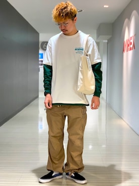 「AVIREX（アヴィレックス）のアイテム（キーケース/キーアクセサリー）」を使った、Kenichiさん（メンズ・177cm）の春コーディネート