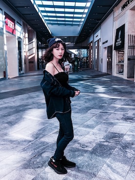 「LiVES（ライヴズ）のアイテム」を使った、Reinaさん（レディース・155cm）の春コーディネート