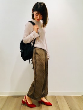 「Vカット」｜ORientalTRafficプレスさん（レディース・159cm）の冬コーディネート