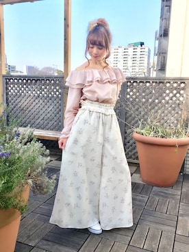 「アイテム（バレッタ/ヘアクリップ、ホワイト系）」を使った、m a y u さん（レディース・158cm）の春コーディネート