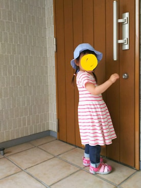 「ユニクロ」｜「アイテム（サンダル）」を使った、the_sugarsさん（キッズ・90cm）の春コーディネート