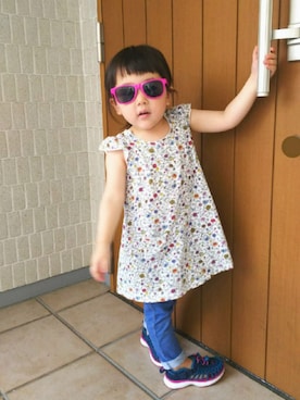 「ユニクロ」｜「アイテム（サンダル）」を使った、the_sugarsさん（キッズ・90cm）の春コーディネート