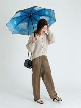「アイテム（折りたたみ傘）」を使った、ameme URBAN RESEARCHさん（レディース・161cm）の夏コーディネート
