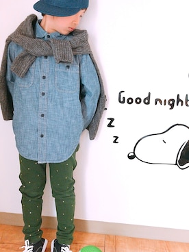 「kladskap（クレードスコープ）のアイテム（パンツ）」を使った、るーままさん（キッズ・100cm）の春コーディネート