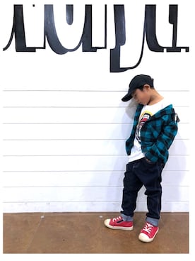 「ストリートカジュアル」｜「アイテム（スリッポン）」を使った、*tM*さん（キッズ・110cm）の秋コーディネート