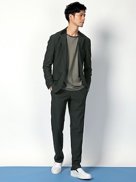 「LANVIN en Bleu(ランバンオンブルー)のアイテム(スリッポン)」を使った、DANNYさん(メンズ・177cm)の秋コーディネート