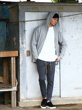 「ジョガーパンツ」｜DANNYさん（メンズ・177cm）の秋コーディネート