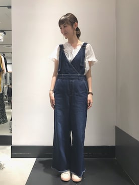 「E hyphen world gallery（イーハイフンワールドギャラリー）のアイテム（シャツ/ブラウス）」を使った、ayuさん（レディース・162cm）の春コーディネート