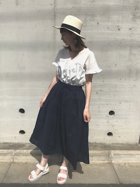「E hyphen world gallery（イーハイフンワールドギャラリー）のアイテム（シャツ/ブラウス）」を使った、ayuさん（レディース・162cm）の春コーディネート