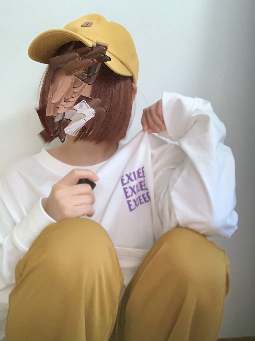 「イエローコーデ」｜「EXIEEEのアイテム（Tシャツ/カットソー、ホワイト系）」を使った、アとアさん（レディース・151cm）の春コーディネートの1枚目の写真