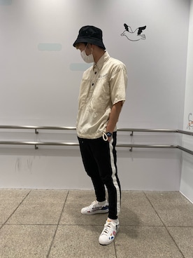 「ミリタリーコーデ」｜「アイテム（スウェットパンツ）」を使った、生田智義さん（メンズ・174cm）の春コーディネート