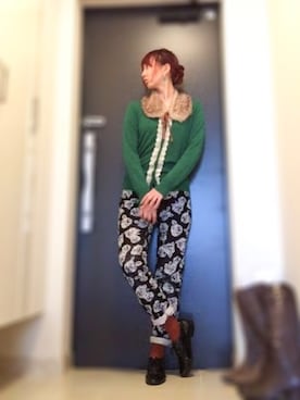 「アイテム（マフラー）」を使った、ryocoさん（レディース・163cm）の春コーディネート