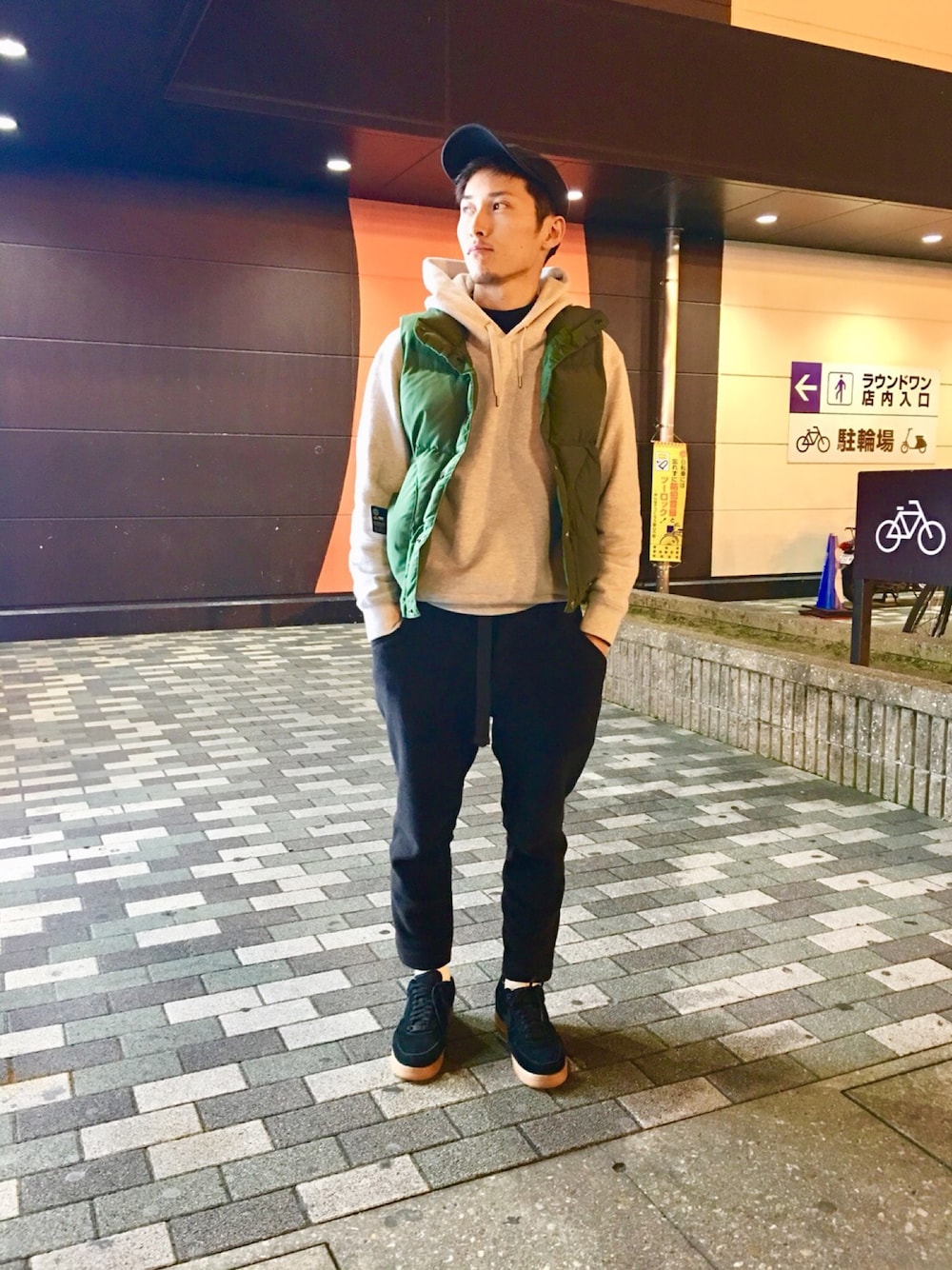 NIKE/エア フォース 1 07 LV8 スエードを使ったメンズ人気