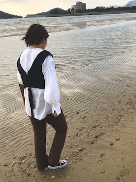 「Kastane（カスタネ）のレーヨンスラックスパンツ３（スラックス）」を使った、kahoさん（レディース・161cm）の春コーディネート