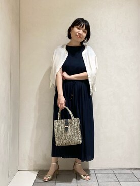 「アイテム（サンダル、ゴールド系）」を使った、いっちーさん（レディース・162cm）の春コーディネート