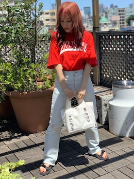 「MILKFED.（ミルクフェド）のアイテム（トートバッグ）」を使った、MILKFED.STAFFさん（レディース・154cm）の夏コーディネート