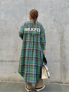 「MILKFED.（ミルクフェド）のアイテム（トートバッグ）」を使った、MILKFED.STAFFさん（レディース・164cm）の秋コーディネート