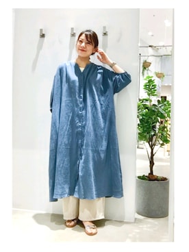 「シルバー」｜「アイテム（アナログ腕時計）」を使った、shieeeさん（レディース・160cm）の夏コーディネート
