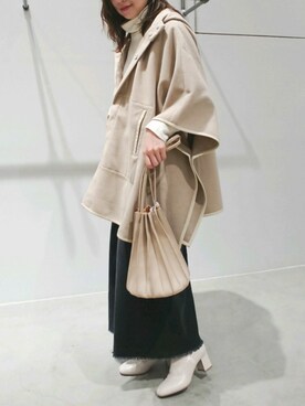 「LEPSIM（レプシィム）のアイテム（ポンチョ）」を使った、shieeeさん（レディース・160cm）の冬コーディネート