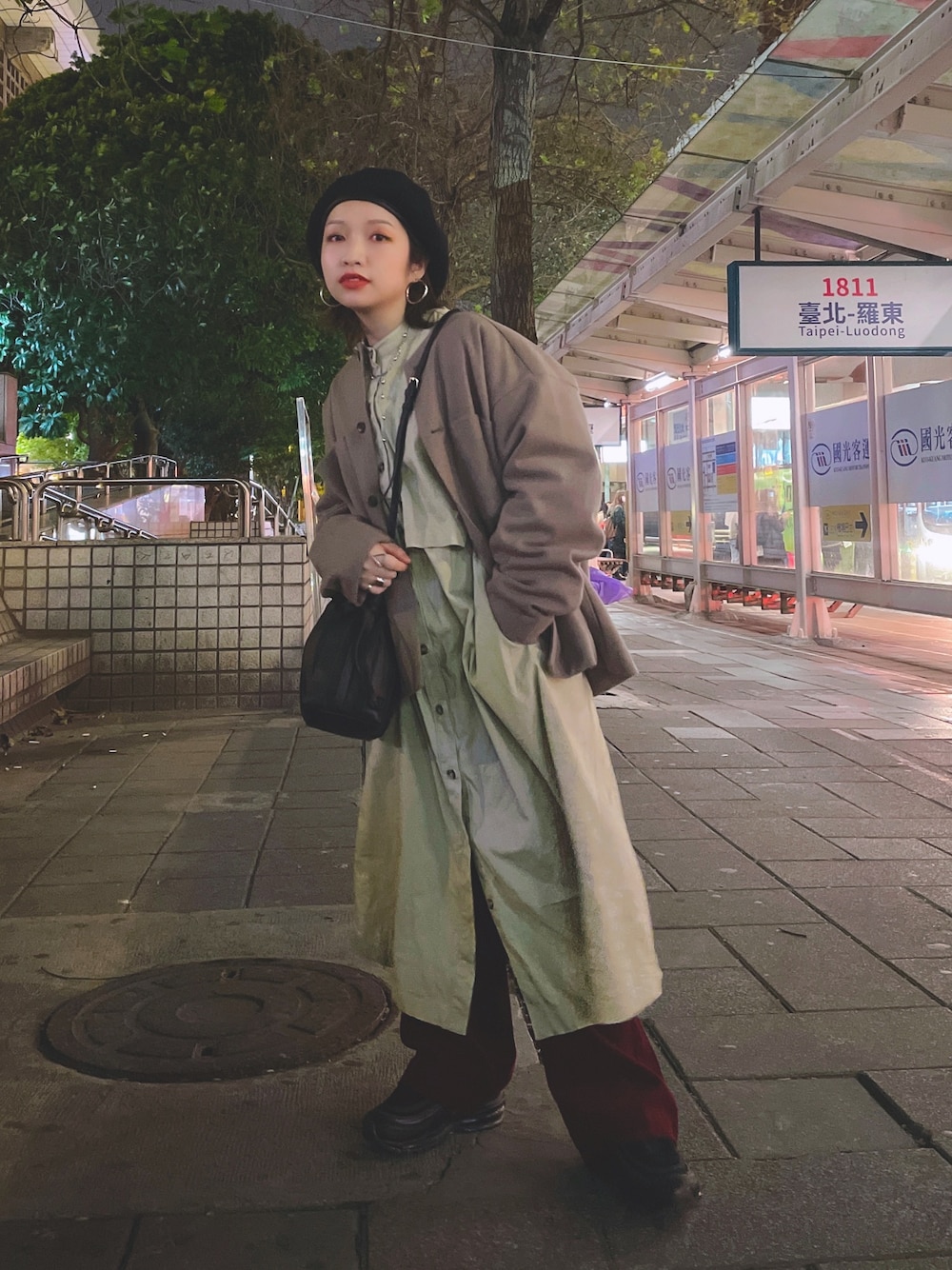 「SENSE OF PLACE by URBAN RESEARCHのNewzealandWoolノーカラージャケット（ノーカラーコート、ベージュ系）」を使った、wslさん（レディース・154cm）の冬コーディネートの1枚目の写真