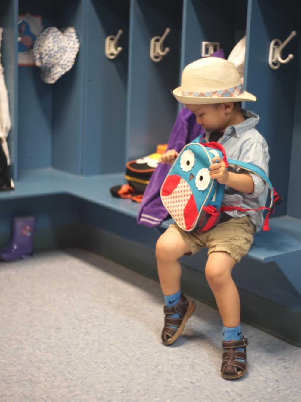 「summer、kids、school、shorts、babygap、joe fresh、NIKE、carter's」｜「babyGAPのアイテム（カーゴパンツ、ベージュ系）」を使った、jjeeさん（キッズ・31cm）の春コーディネートの1枚目の写真